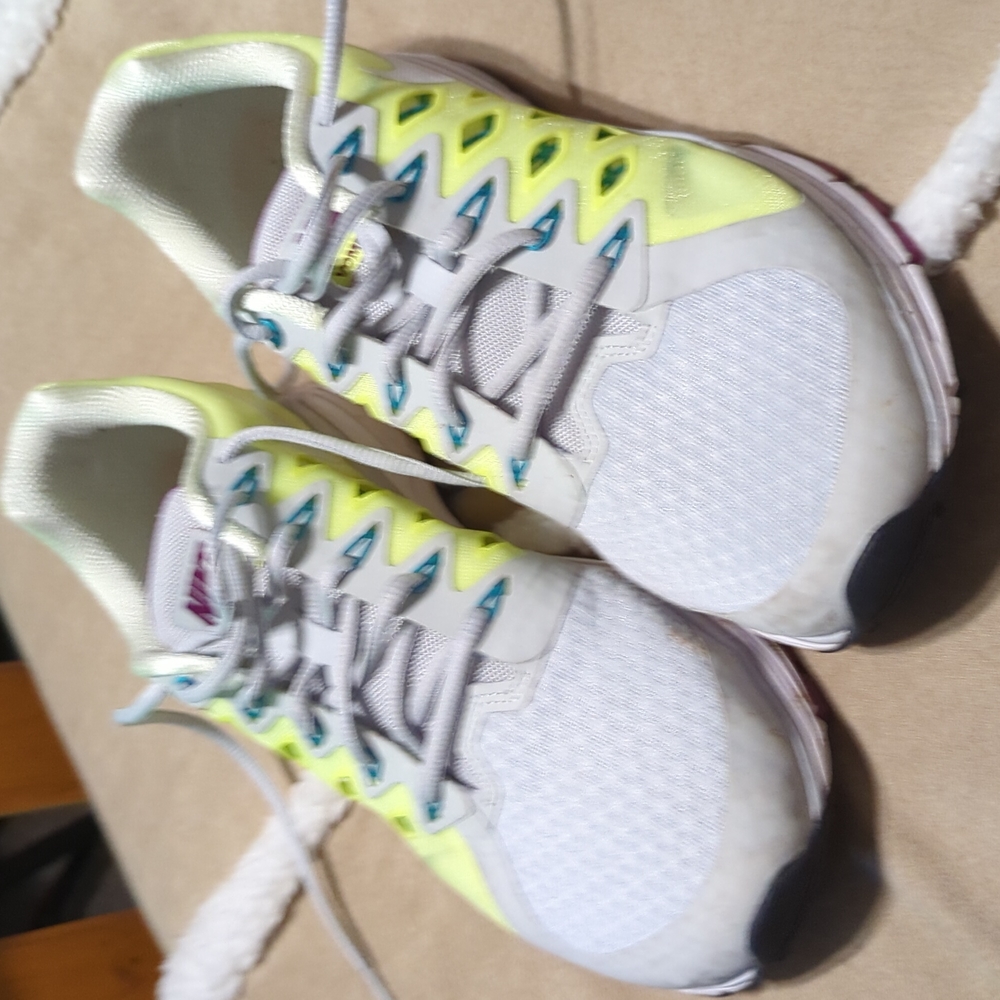 Women's Nike running shoes, size 11.  Like brand new.